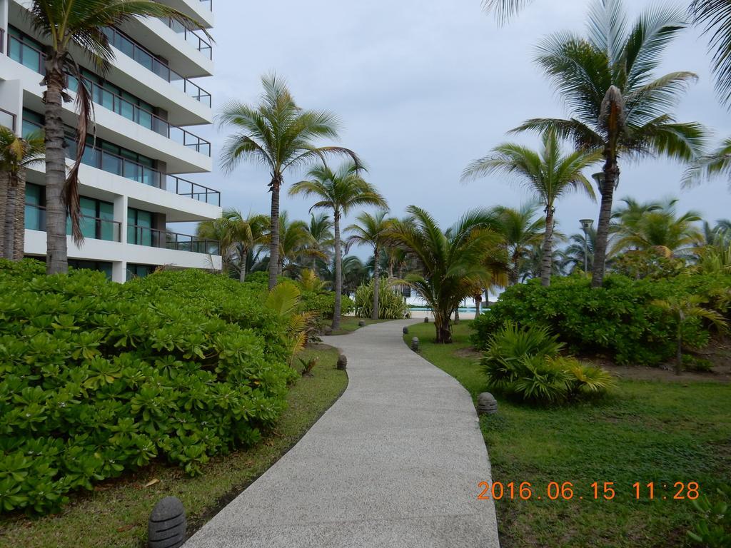 Apartamento La Isla Gran Cayman 904 Acapulco Exterior foto